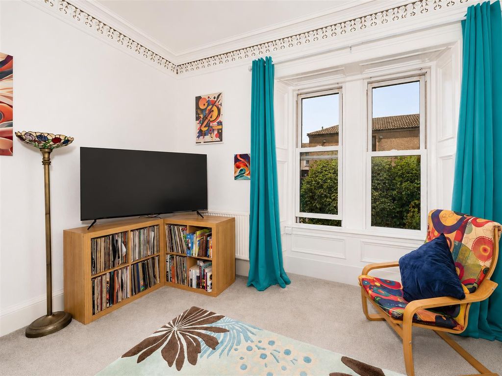 Property photo 3 of 18 23A Step Row Dundee-3.Jpg