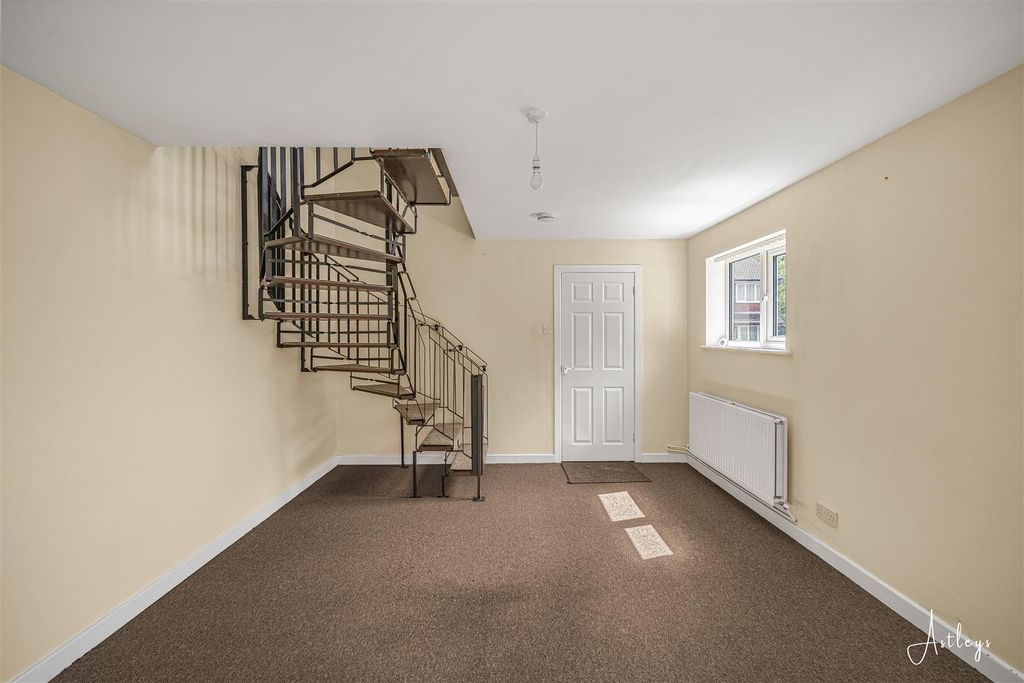 Property photo 2 of 17 Lounge/Dining Room
