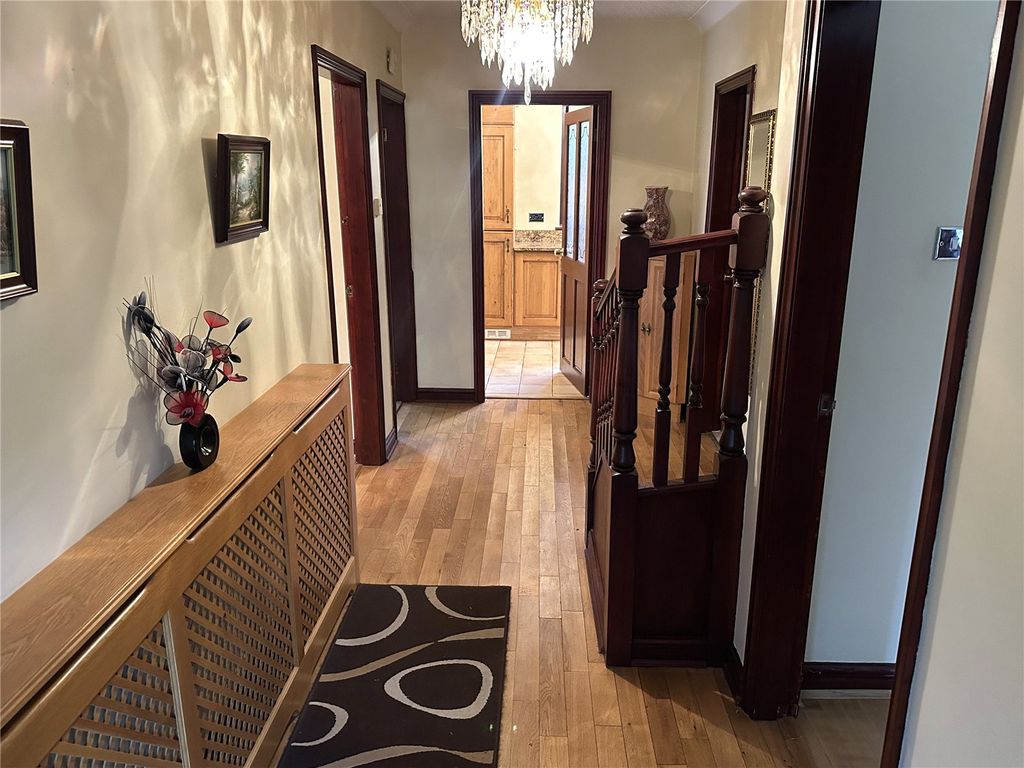 Property photo 3 of 27 Picture No. 13