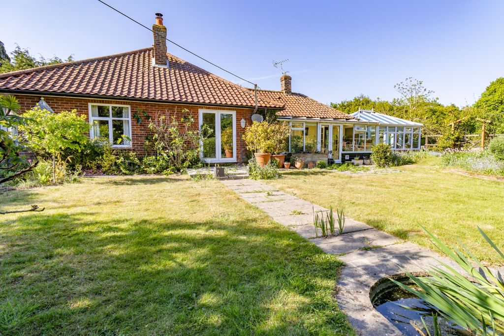 Property photo 3 of 48 4180472