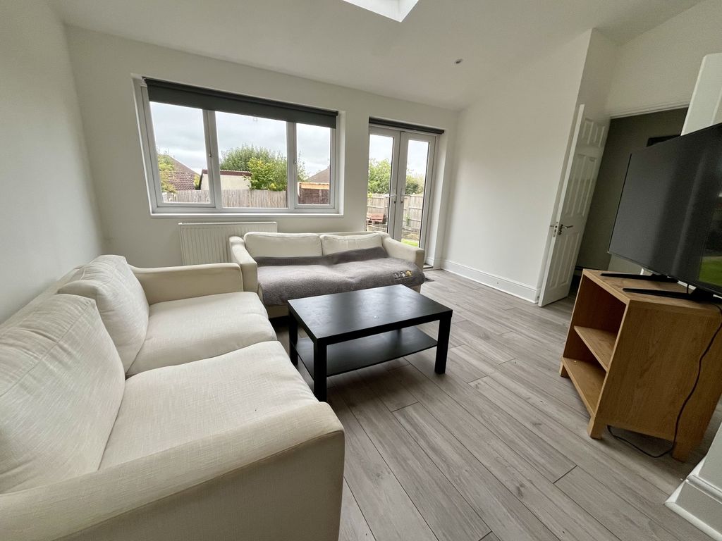 Property photo 2 of 15 Img_E9580