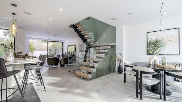 Property photo 1 of 9 1