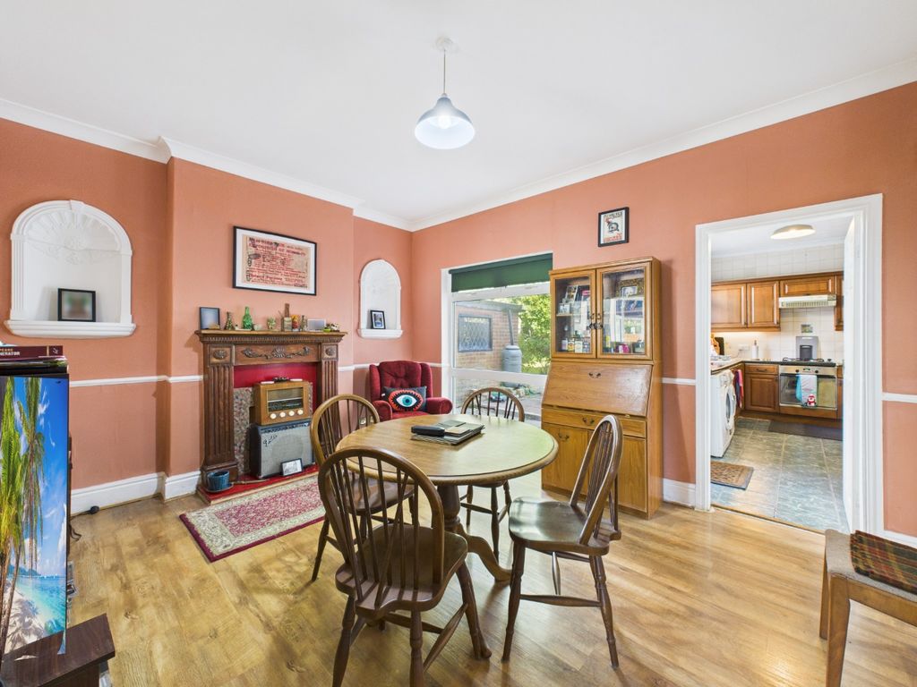 Property photo 3 of 15 4229017
