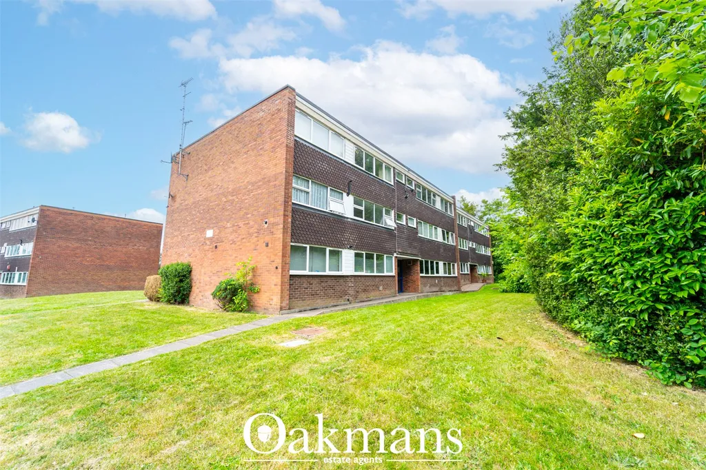 Apartment in Birmingham, Harborne - View 3