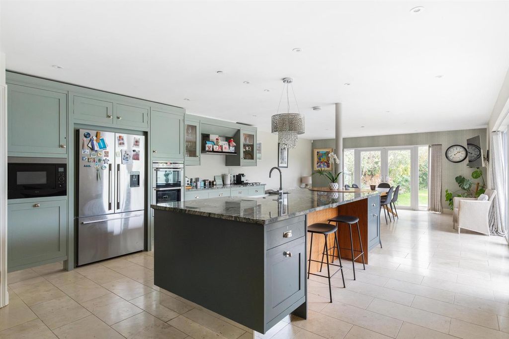 Property photo 2 of 30 9O2A1016-Hdr.Jpg