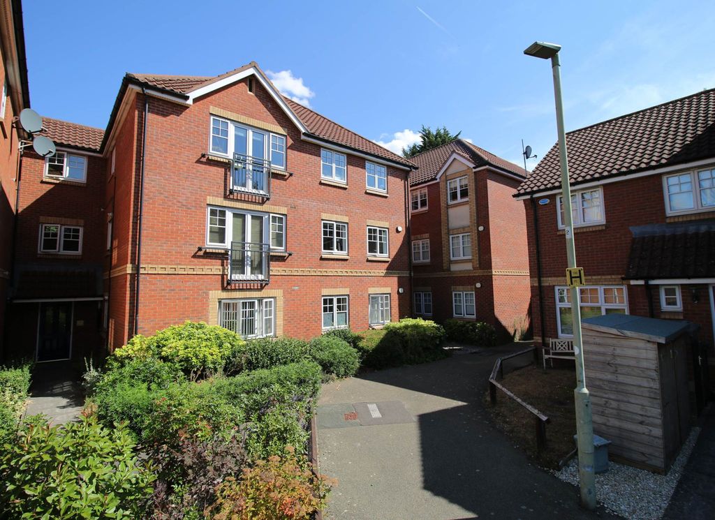 Property photo 2 of 13