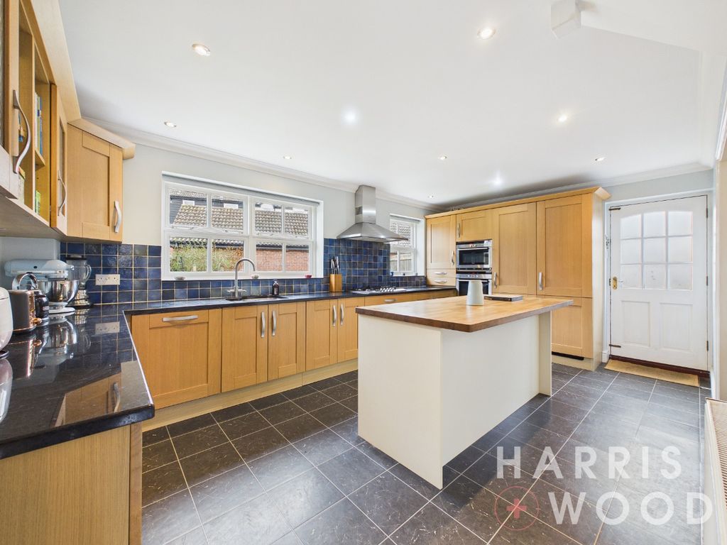 Property photo 3 of 35 4767035