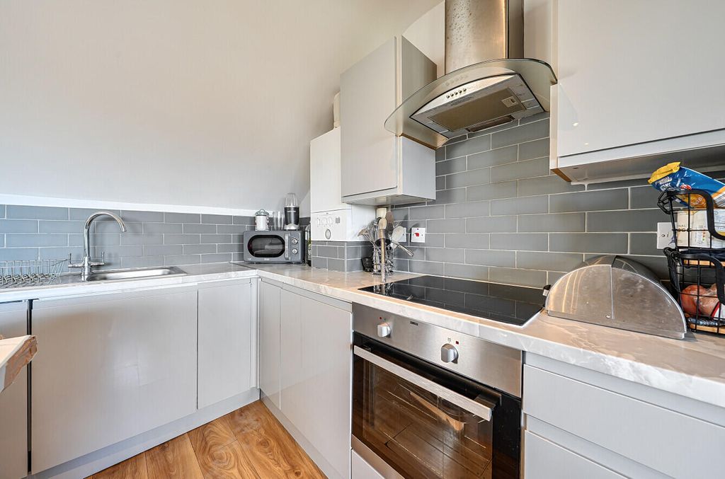 Property photo 2 of 17 Kitchen