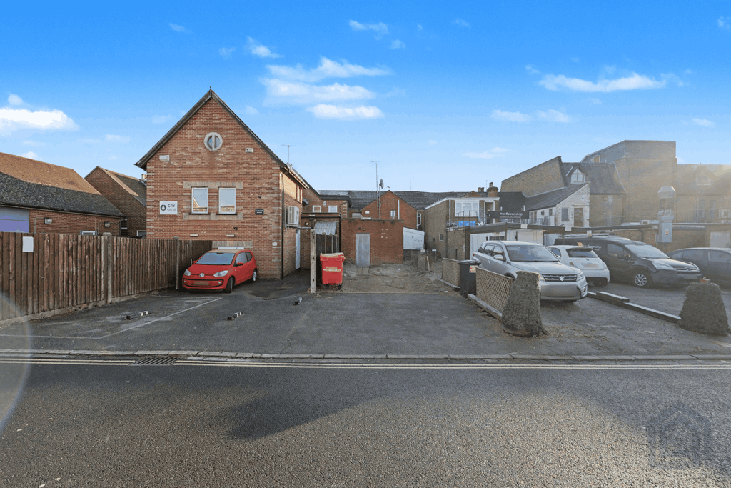 Property photo 3 of 5