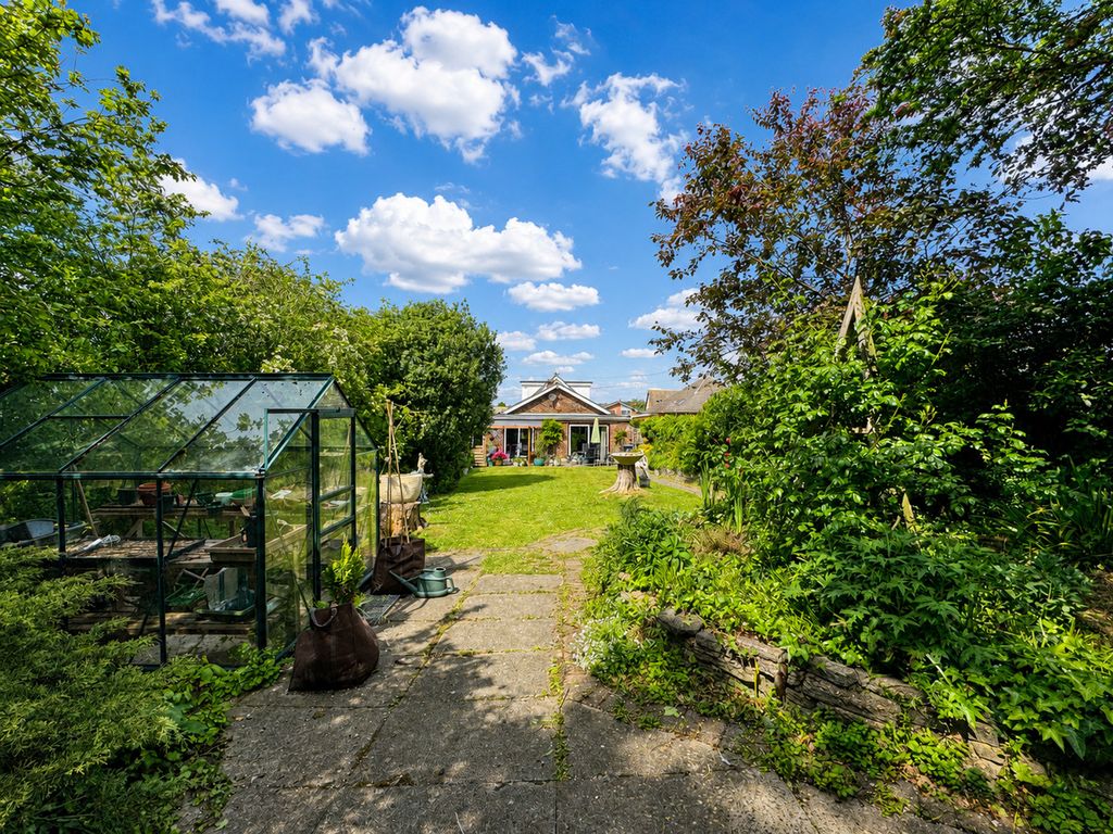 Property photo 3 of 33