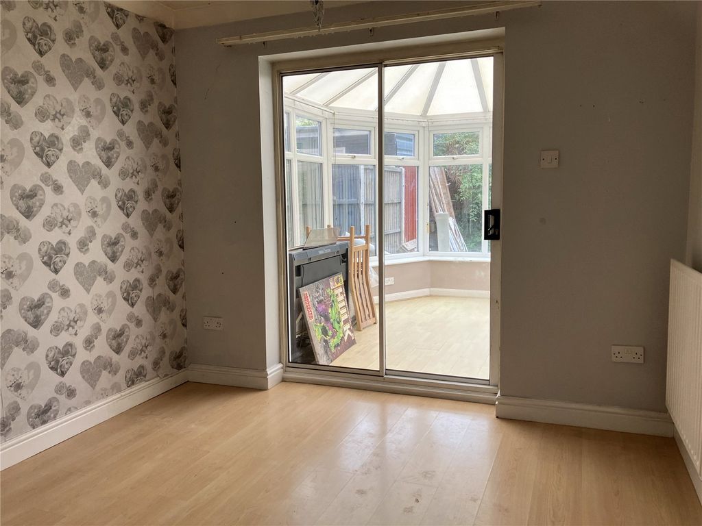 Property photo 3 of 15 Dining Room