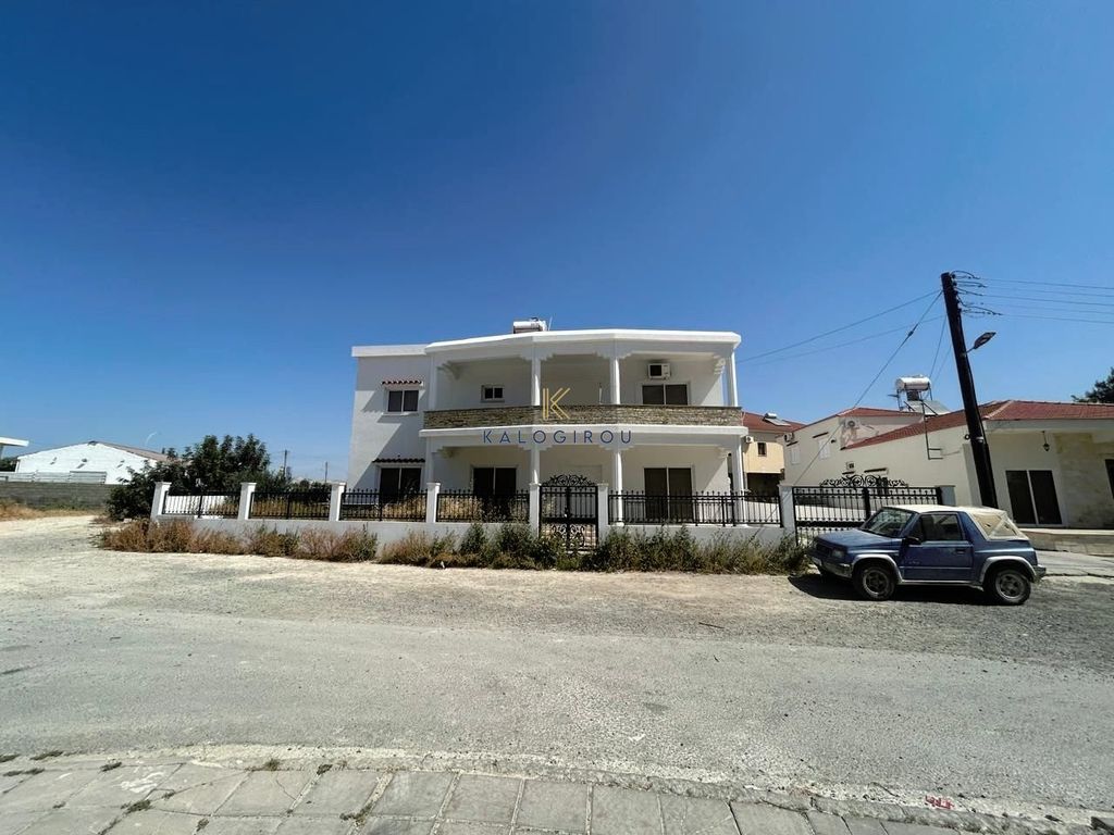 Property photo 1 of 29
