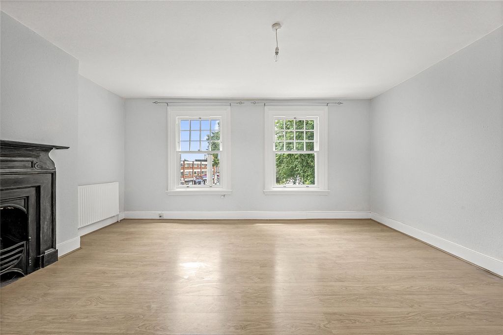 Property photo 1 of 8 Picture No. 05