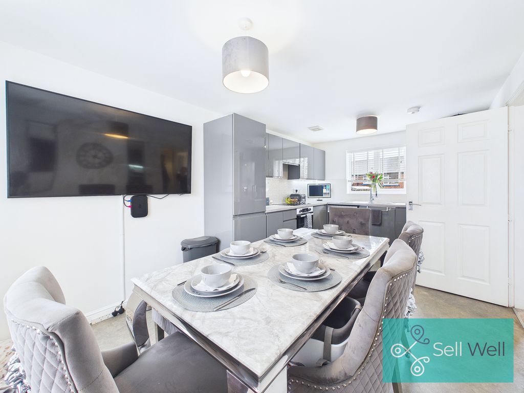 Property photo 2 of 28 Kitchen/Diner