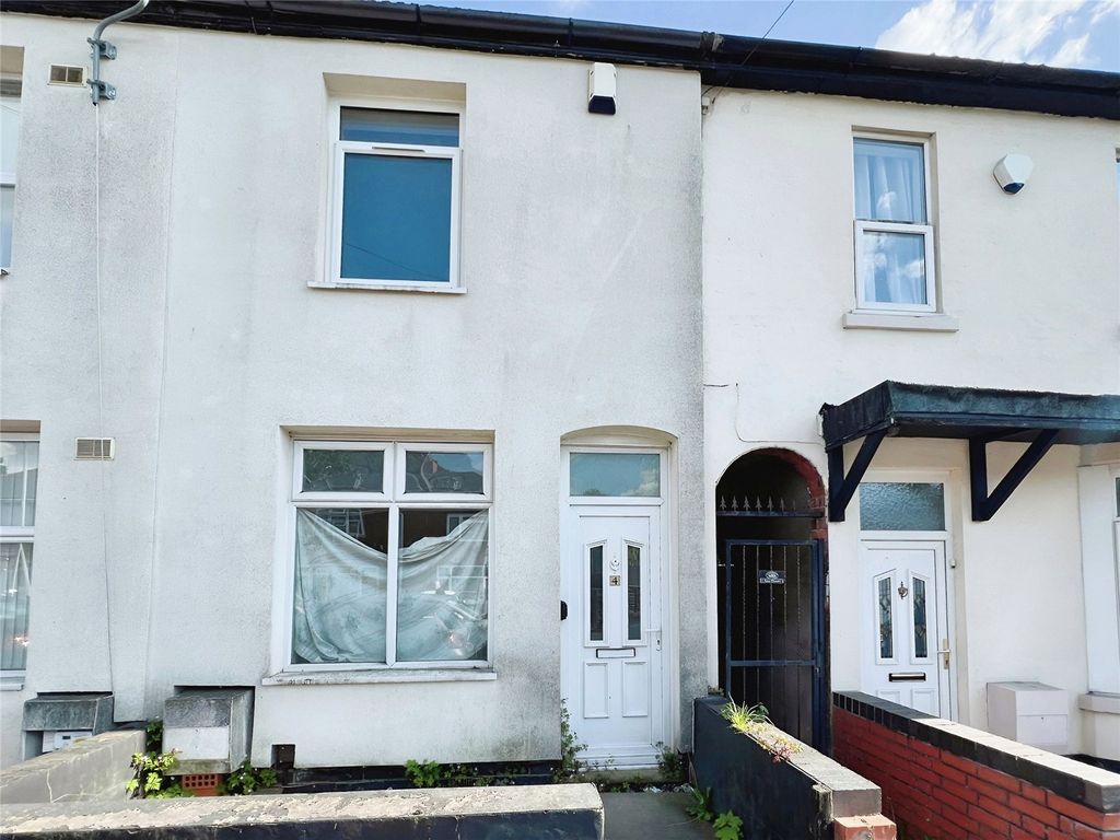 Property photo 1 of 11 Front