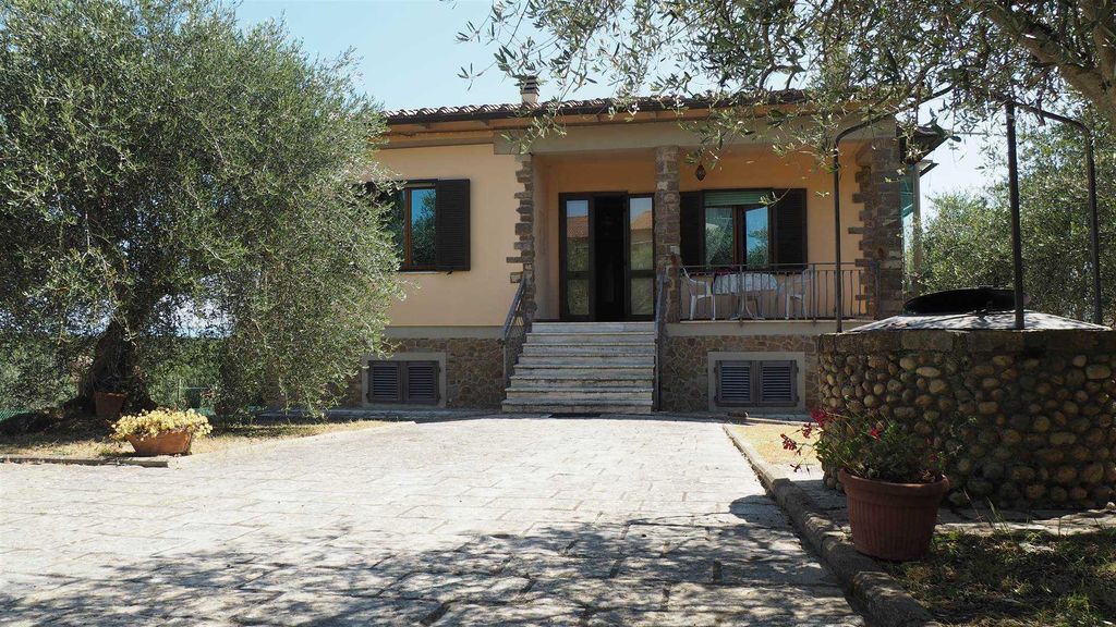 Property photo 2 of 30