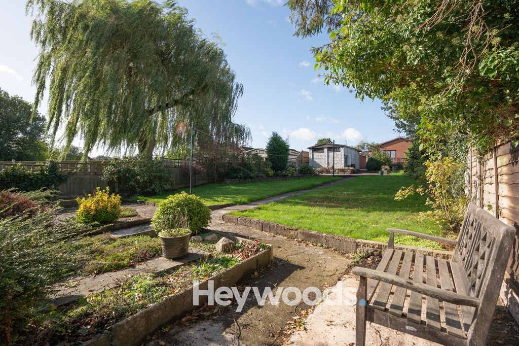 Property photo 2 of 27