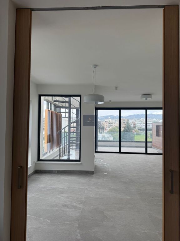 Property photo 3 of 30