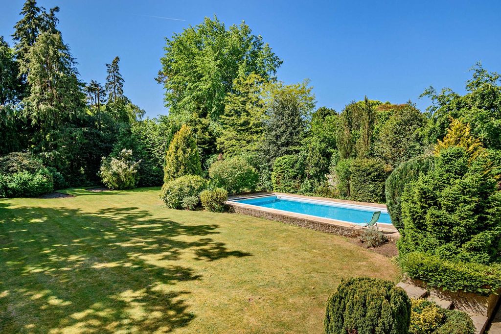 Property photo 2 of 19 Pool