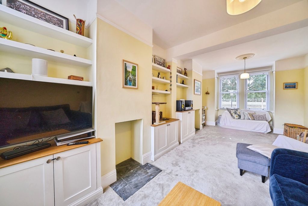 Property photo 2 of 20 Pbox-Img.Jpg
