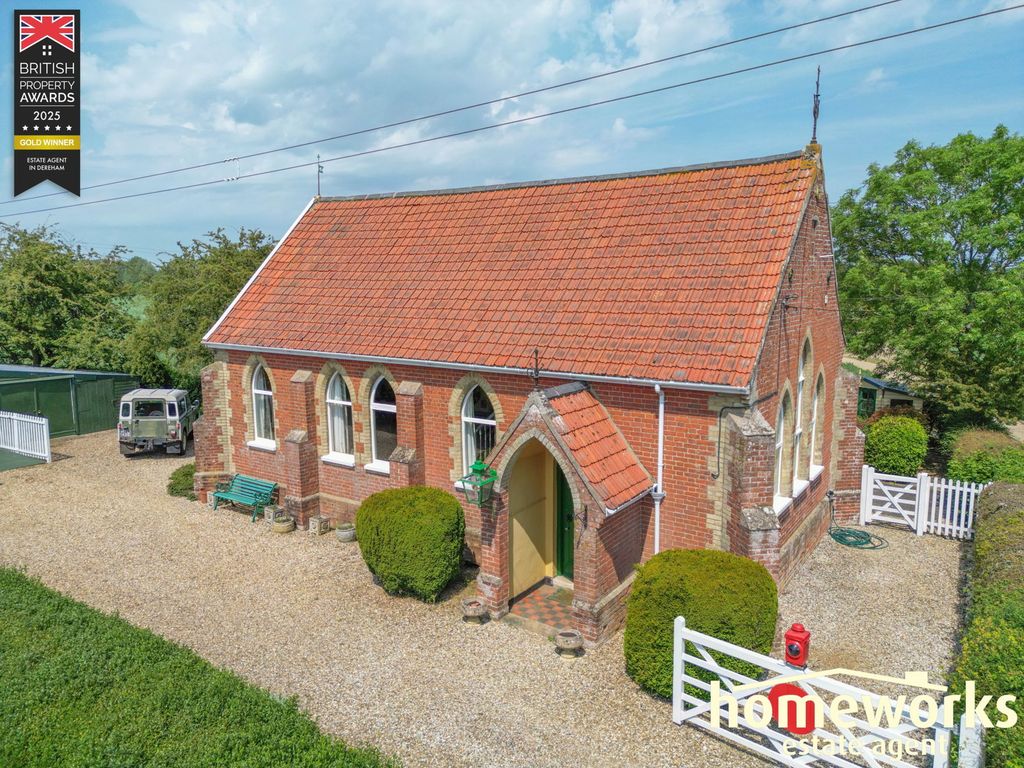 Property photo 2 of 32