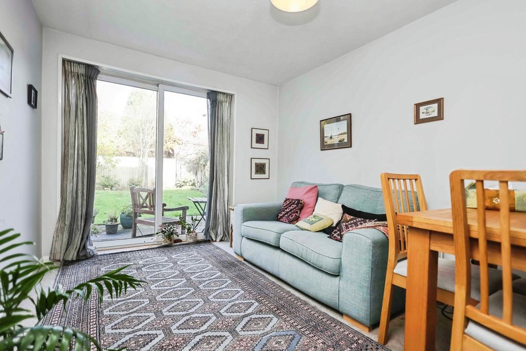 Property photo 3 of 17 Photo