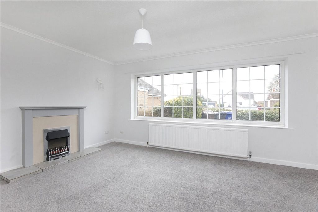 Property photo 2 of 9 Picture No. 10