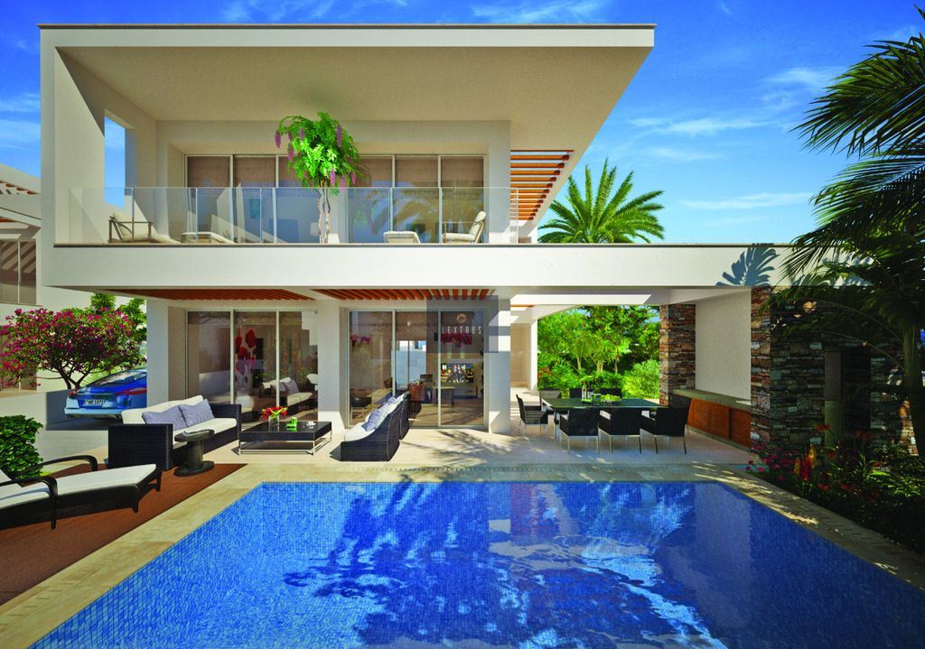 Property photo 1 of 2