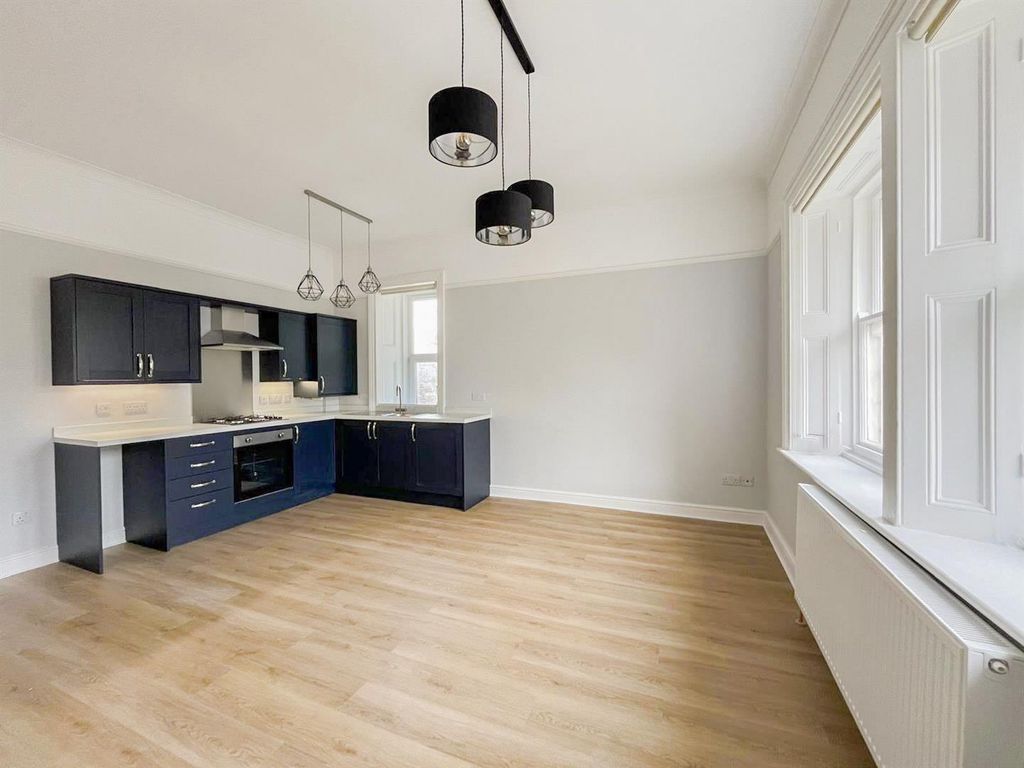 Property photo 2 of 13 1-8Xpesciof02L-v0Ijonwhg.Jpg