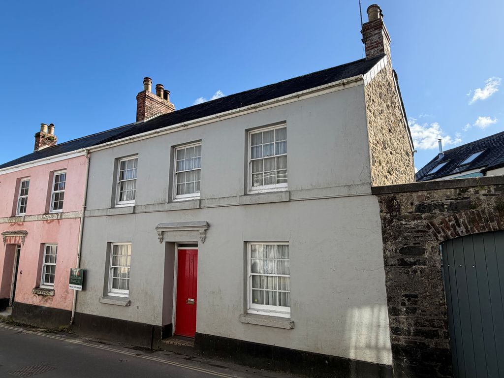 Property photo 1 of 17 1