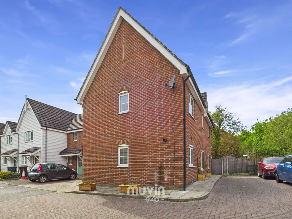 Property photo 2 of 13