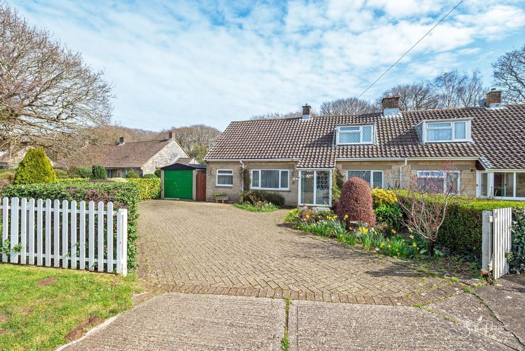 Property photo 1 of 34