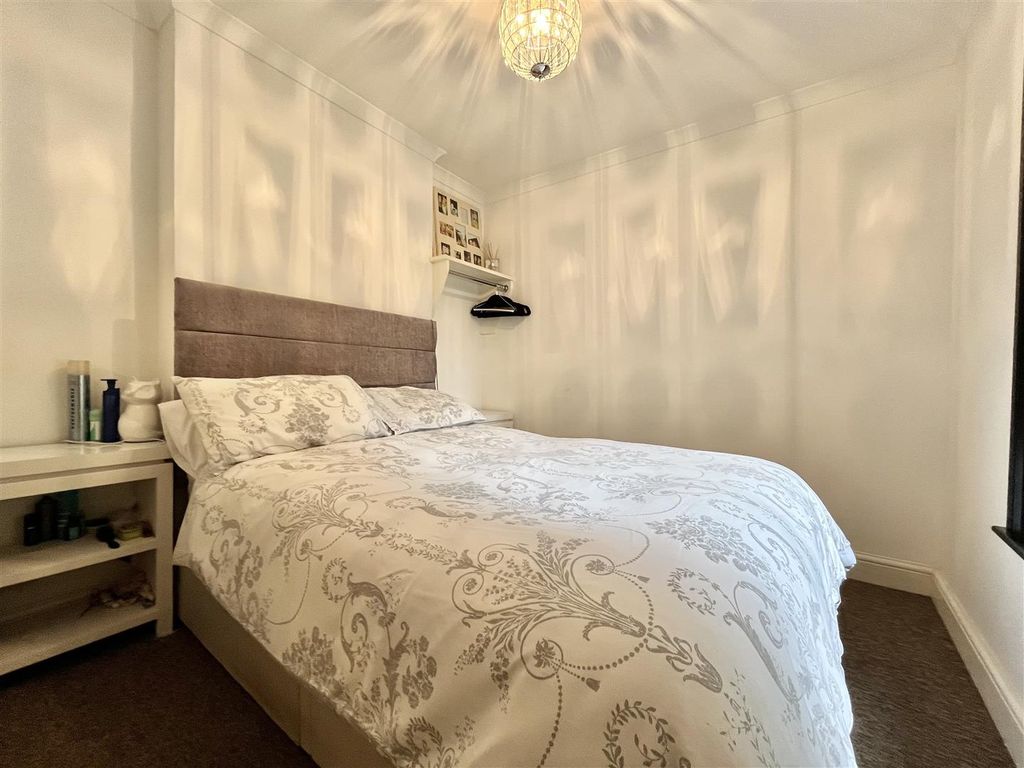 Additional image 9 of 4 bed maisonette for saleRock-A-Nore Road, Hastings TN34
