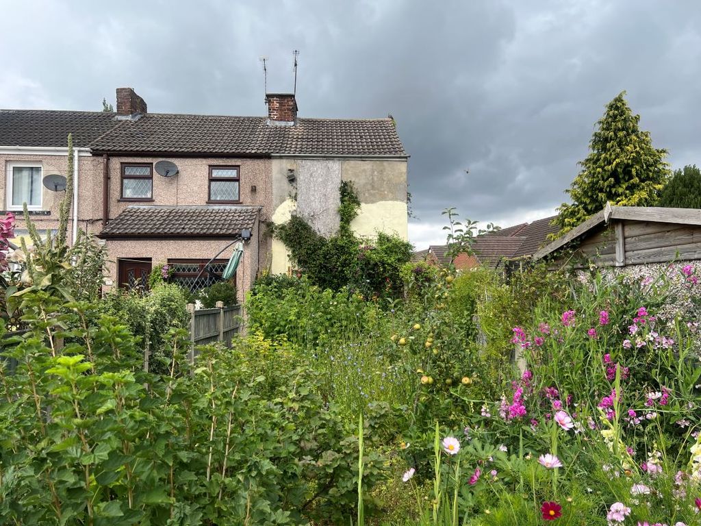 Property photo 1 of 2