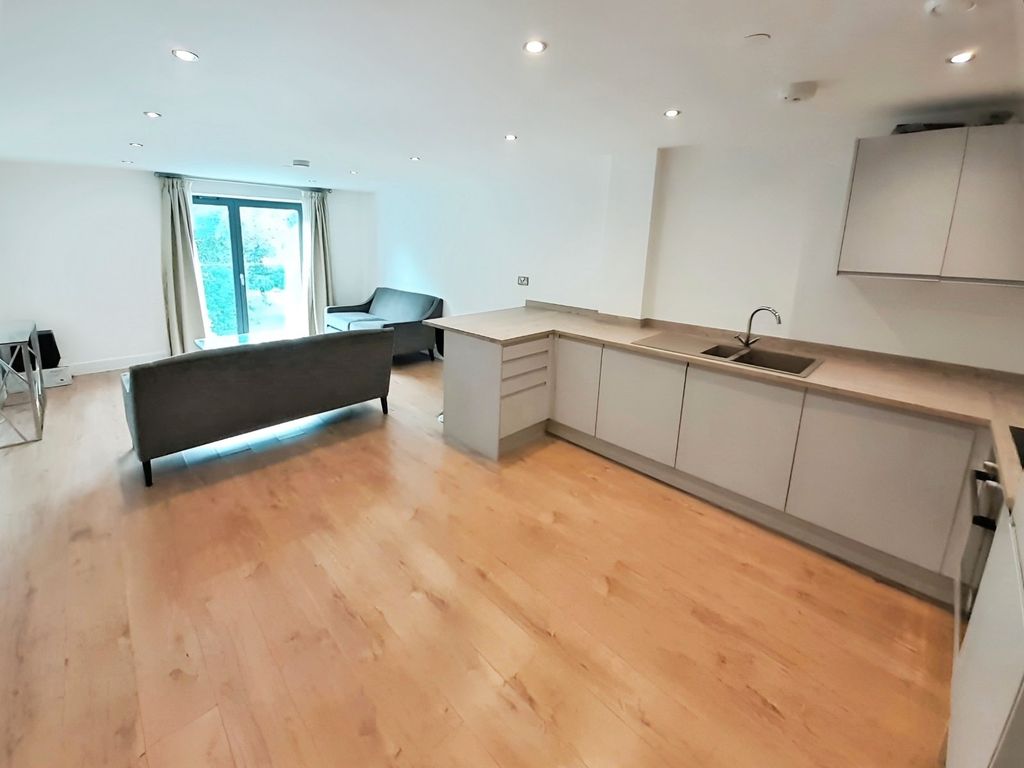 Property photo 3 of 6 Picture No. 13