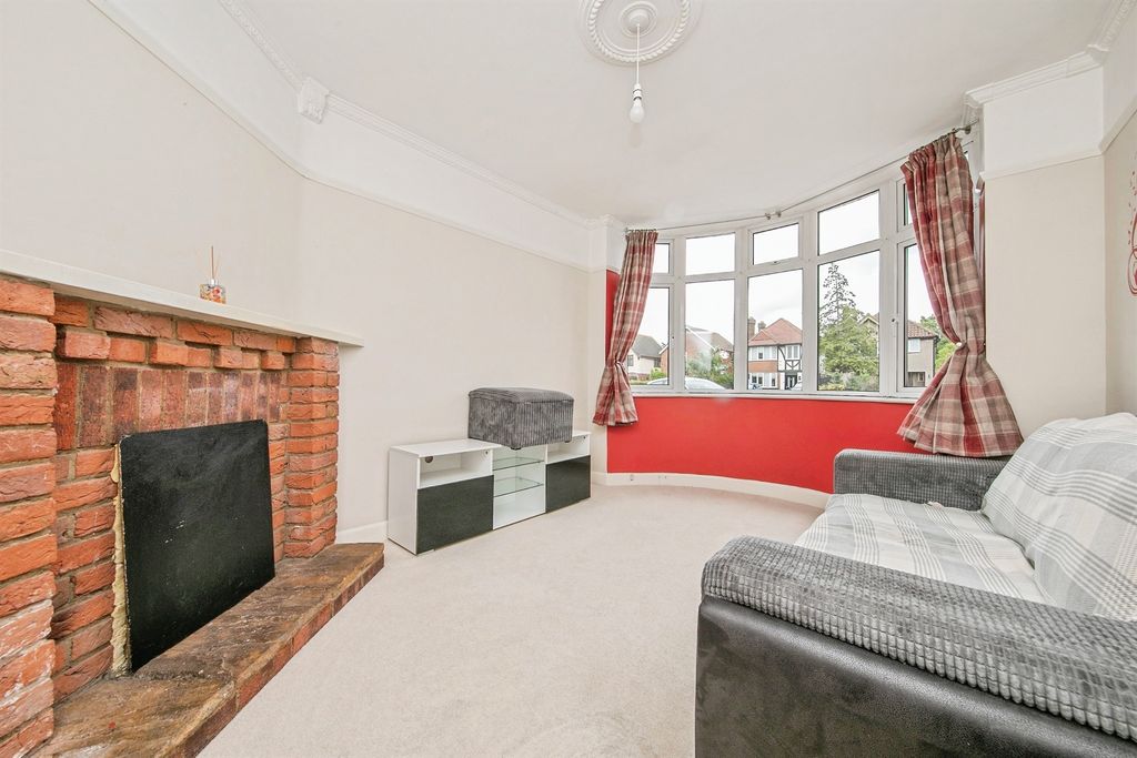 Property photo 2 of 17
