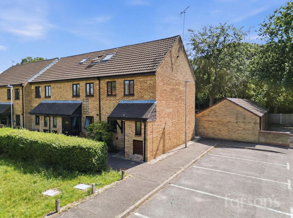 Property photo 1 of 18