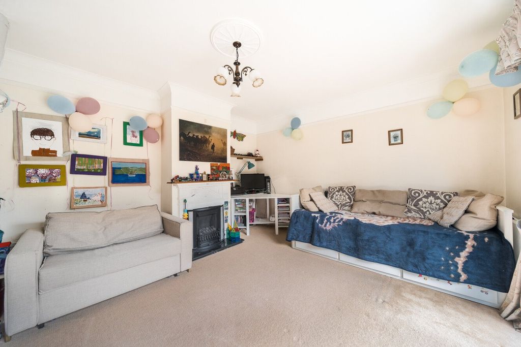 Property photo 2 of 20 Picture No. 03