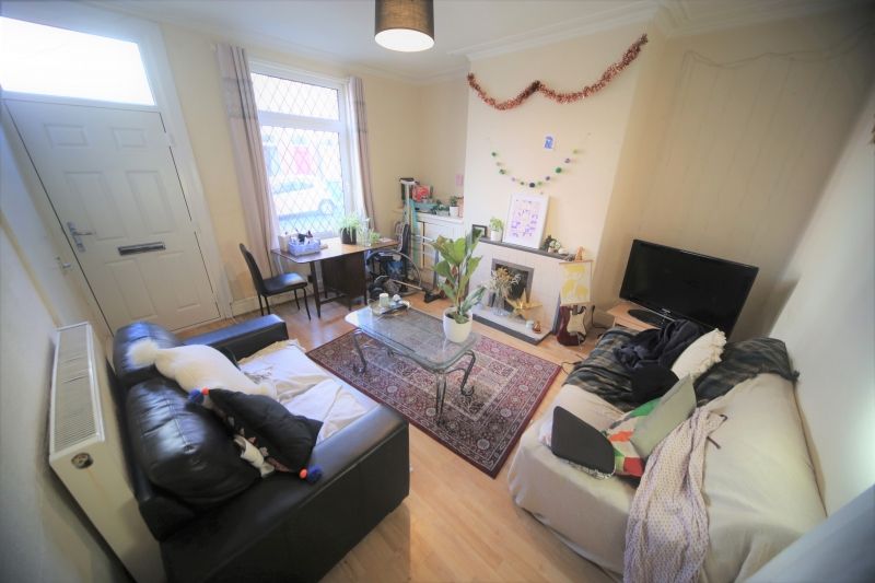 Property photo 2 of 6