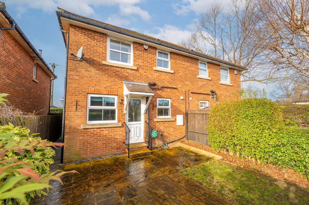 Property photo 3 of 19