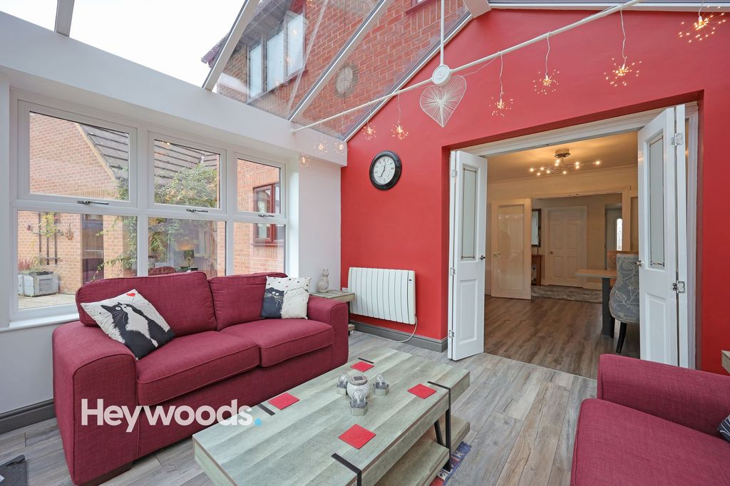 Property photo 3 of 47