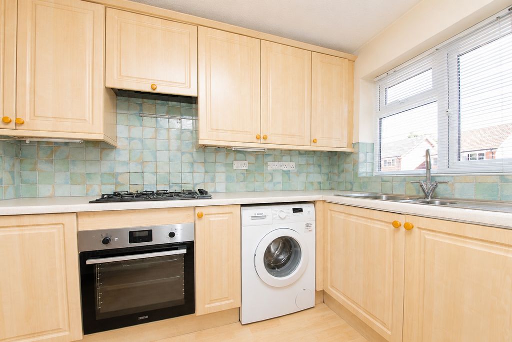 Property photo 2 of 16 6