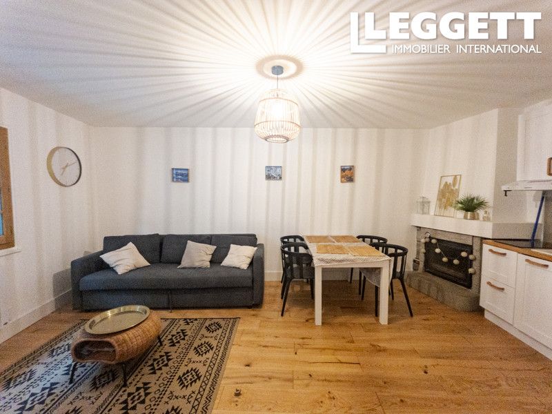 Property photo 2 of 9