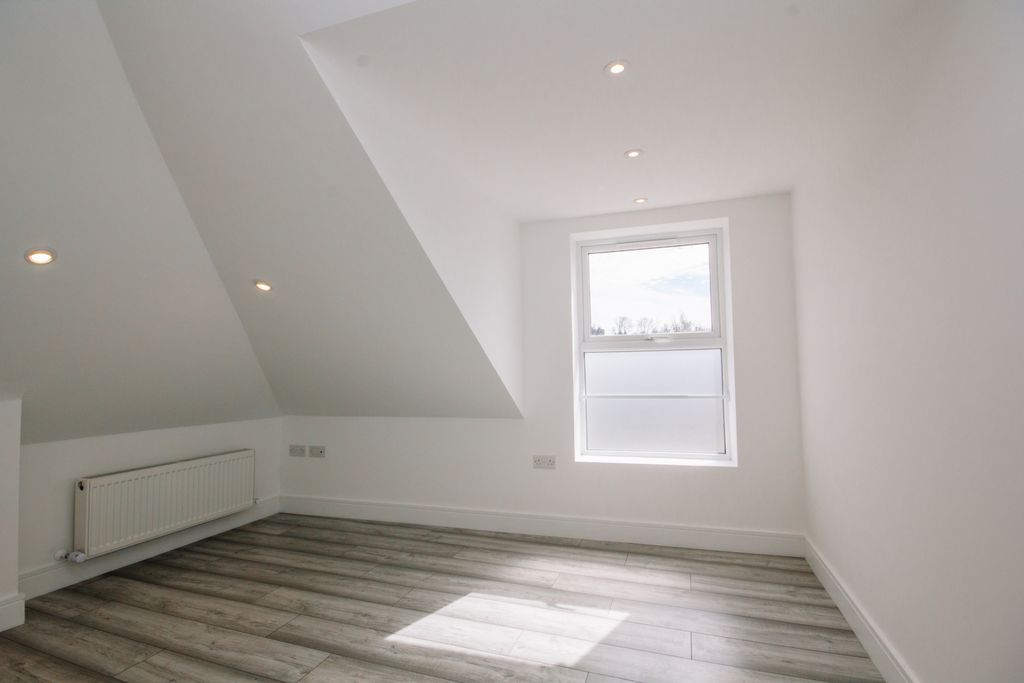 Property photo 3 of 5 Photo 3