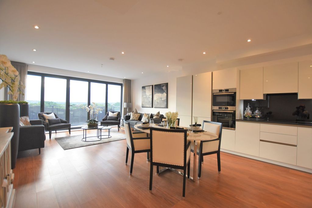 Property photo 1 of 11