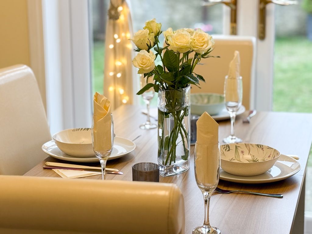 Property photo 2 of 28