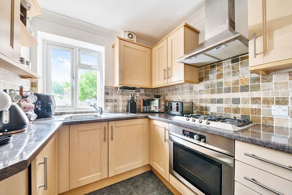 Property photo 2 of 22 Kitchen