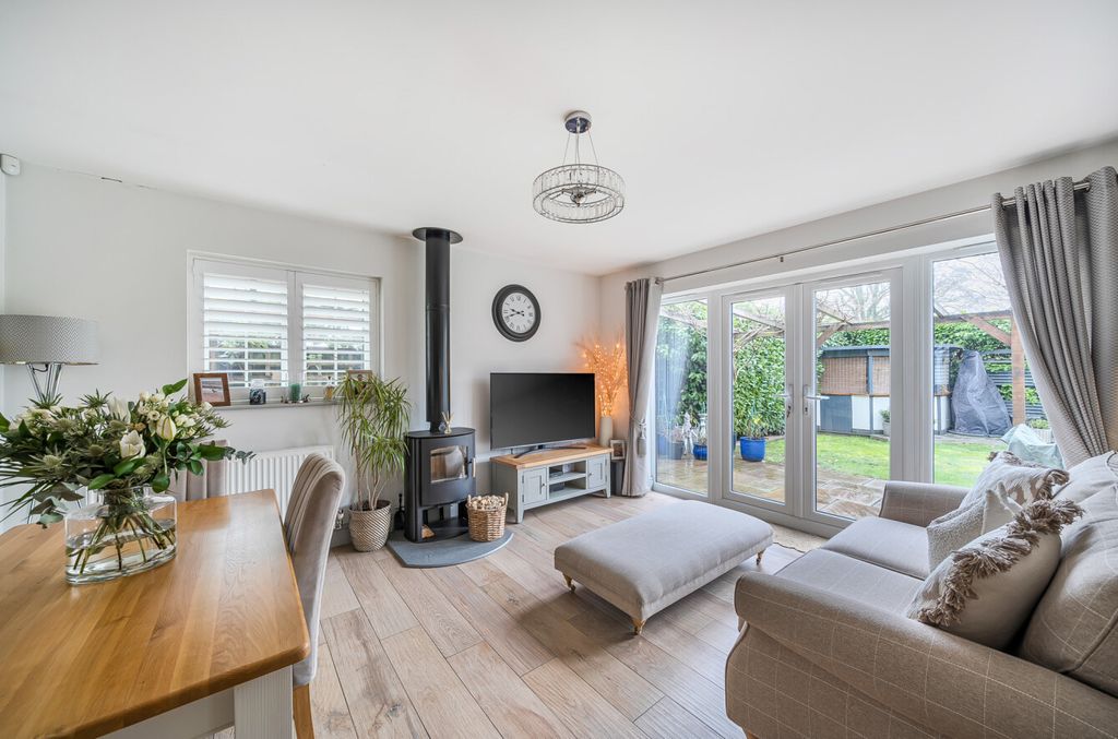 Property photo 3 of 23 1409809-6-69846A5...