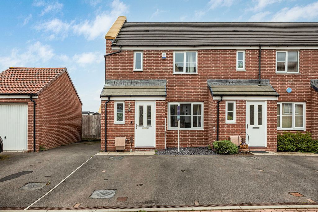 Property photo 1 of 16