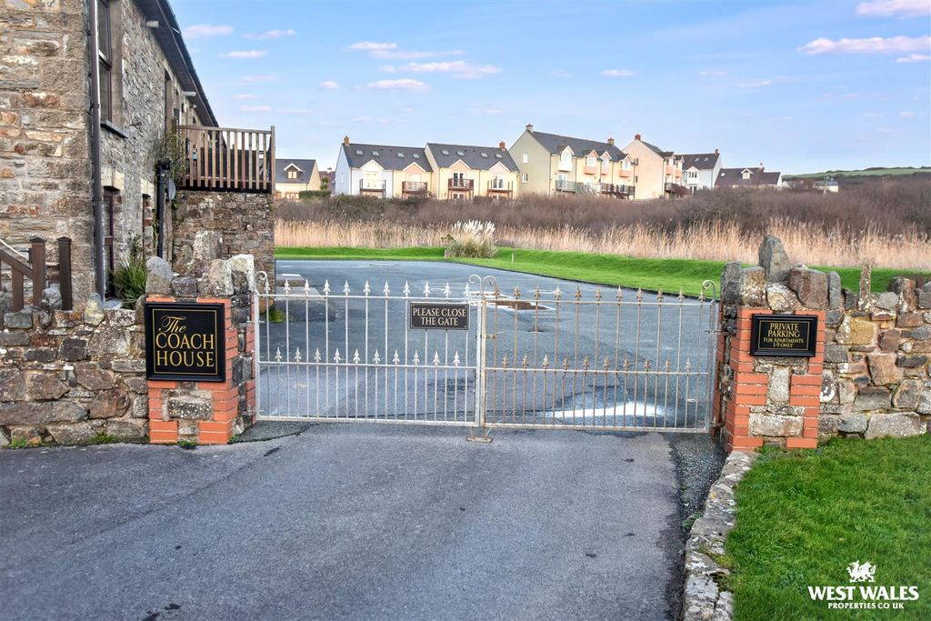 Additional image 18 of 3 bed flat for saleEnfield Road, Broad Haven, Haverfordwest SA62